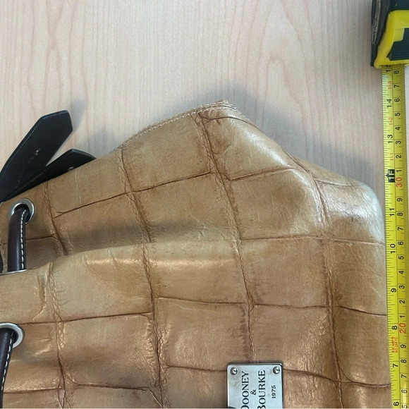 Dooney and Bourke pebble cinched drawstring leather purse vintage good condition - Picture 8 of 16